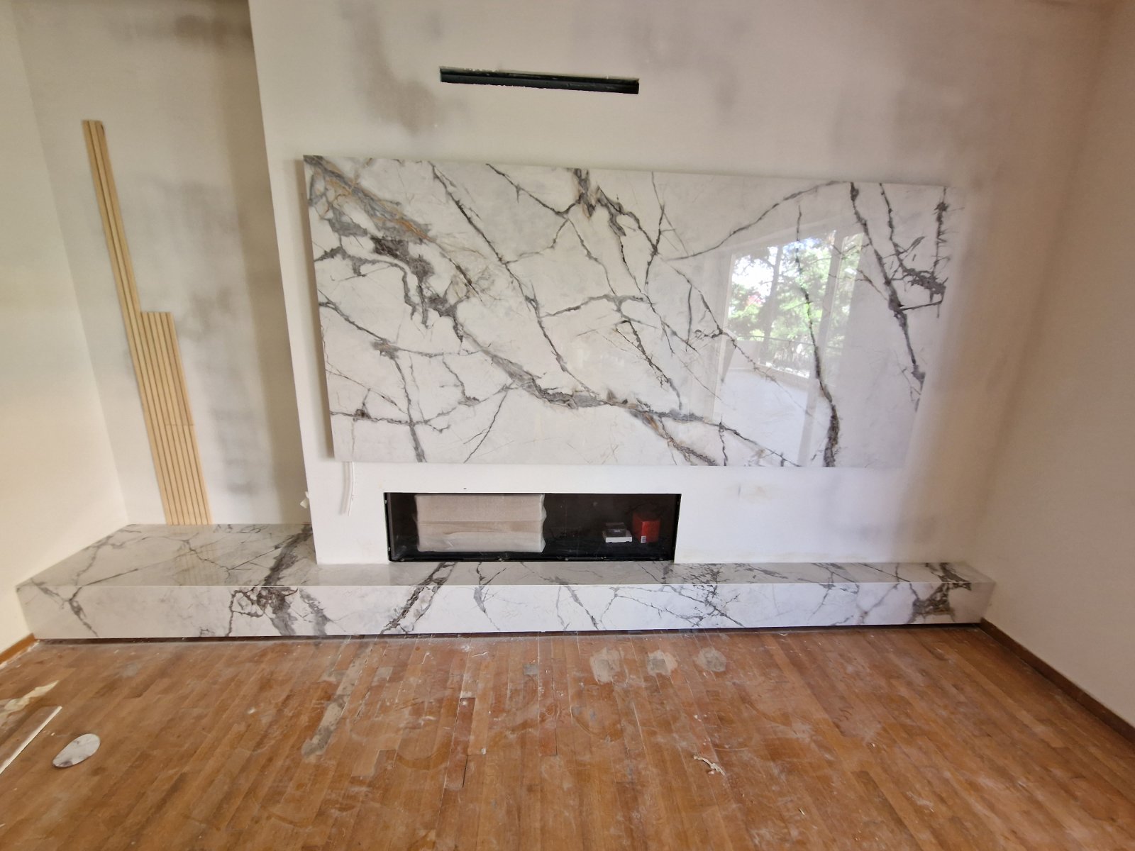 Service Image